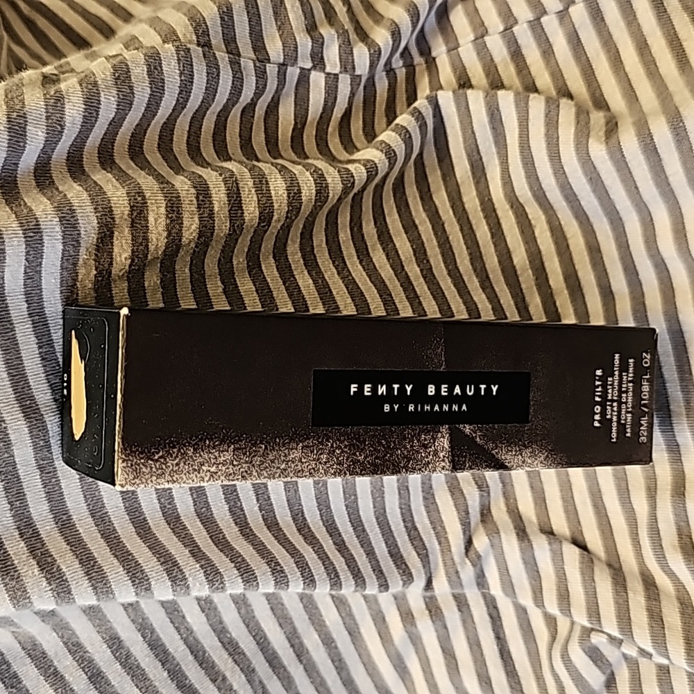 Fenty Beauty Pro Filt'r 210